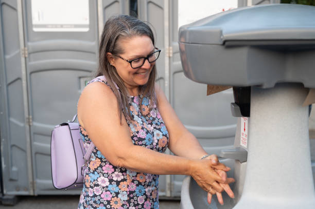 Best Portable bathroom rental  in Friendly, MD